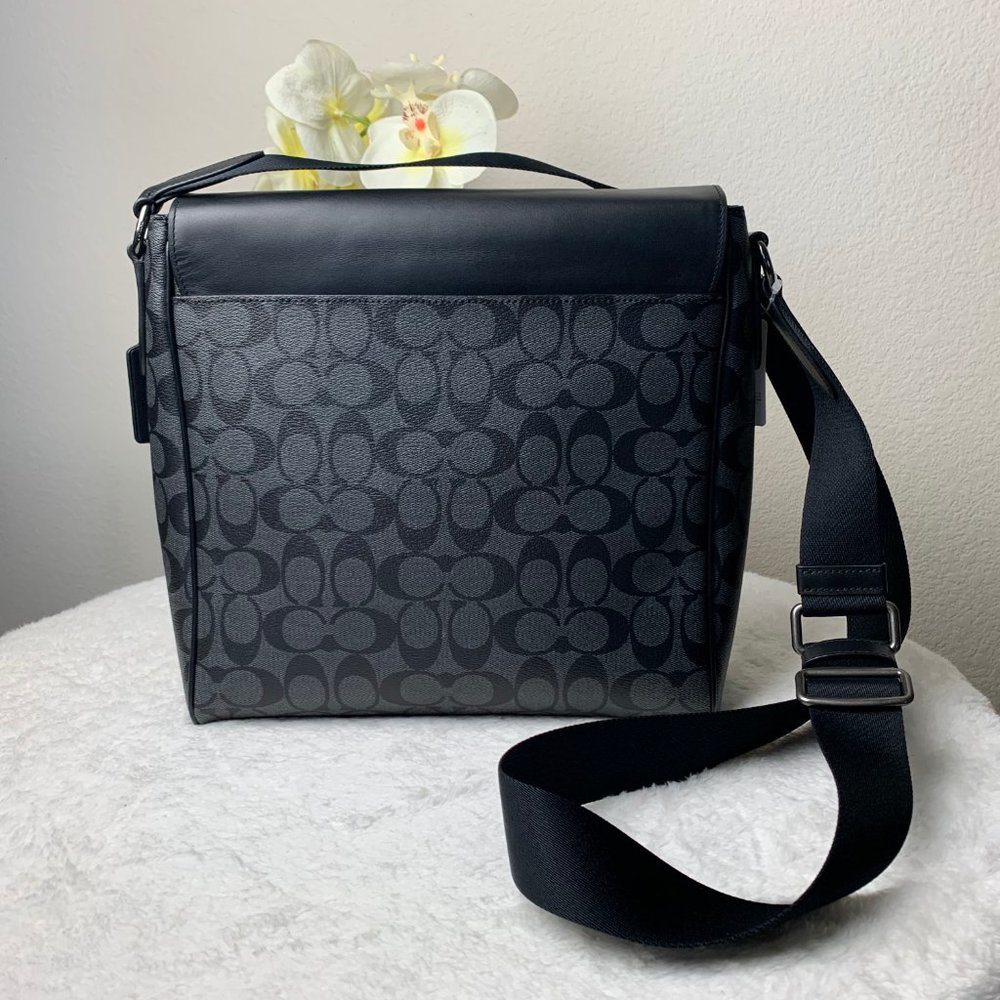 Coach Men’s Houston Map Bag